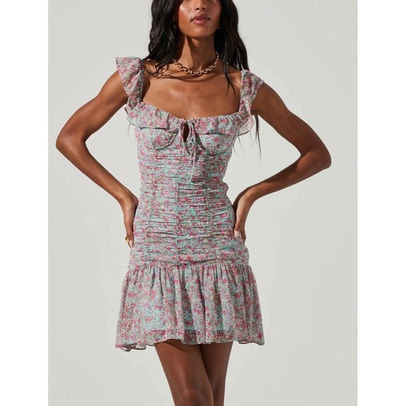 Astr Dresses & Skirts - ASTR Dress Women's Off Shoulder Ruched Floral Mini Ruffle Smocked Stretch
